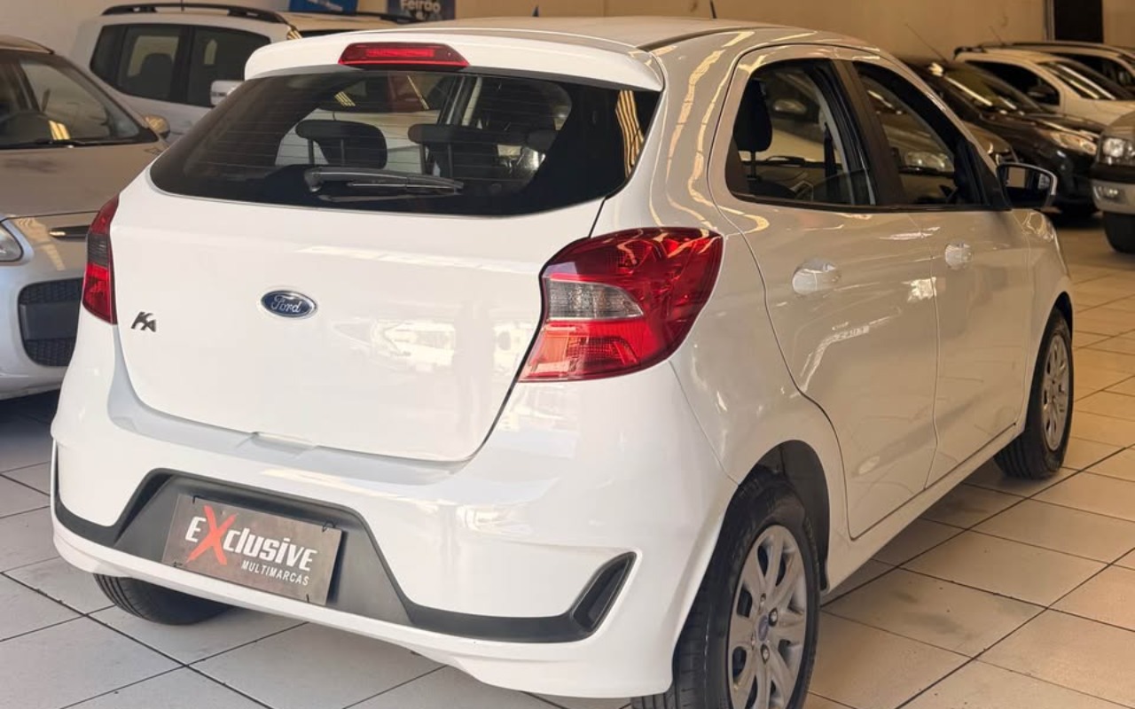 imagem-https://www.socarrao.com.br/sc-vehicle-images-prod/3568917/1788272950074-S0EgMjAyMTYuanBn.jpg