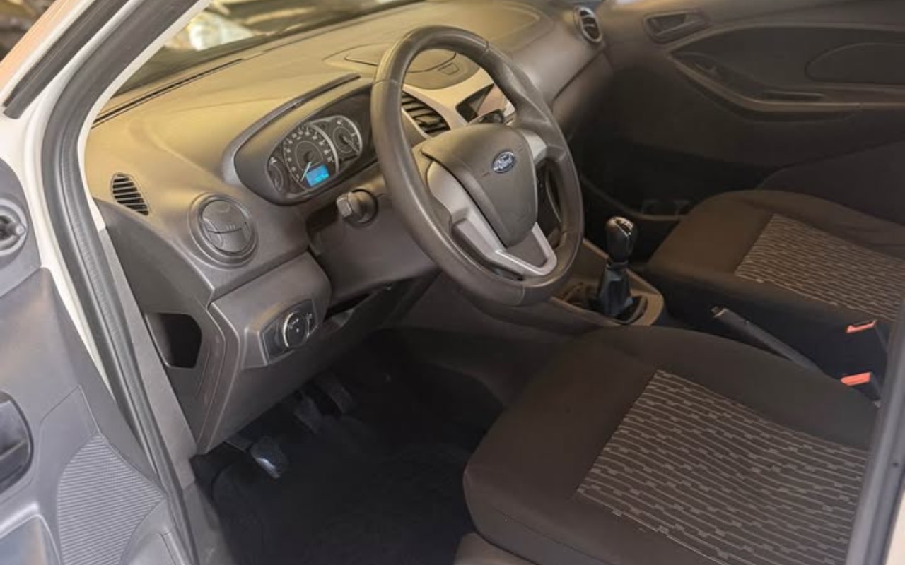 imagem-https://www.socarrao.com.br/sc-vehicle-images-prod/3568917/1788272950472-S0EgMjAyMTExLmpwZw.jpg