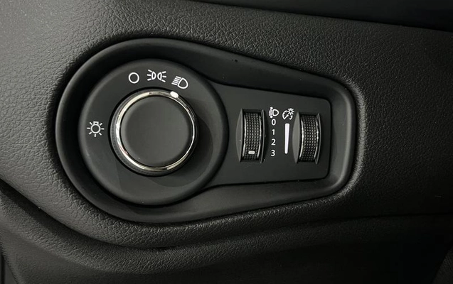 imagem-https://www.socarrao.com.br/sc-vehicle-images-prod/3568975/1789391298245-8436506_22_B_fd8dc52e6d.jpeg