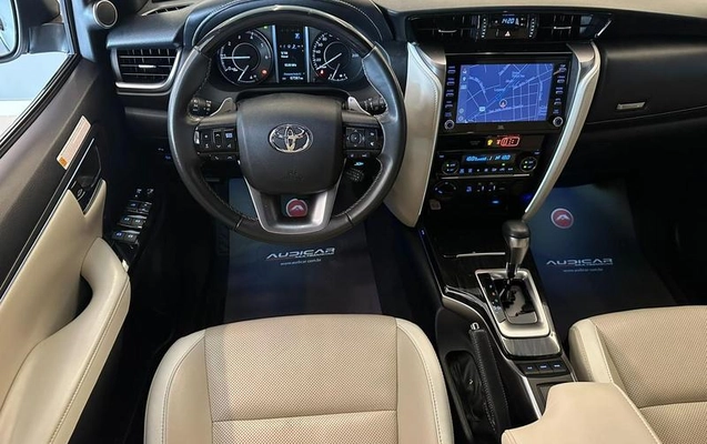 imagem-https://www.socarrao.com.br/sc-vehicle-images-prod/3569254/1788898708393-8410197_13_B_2ba14f79e4.jpeg