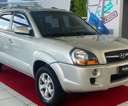 Hyundai Tucson 2.0 16V Flex Aut. 2014 Prata — foto 1 de 3