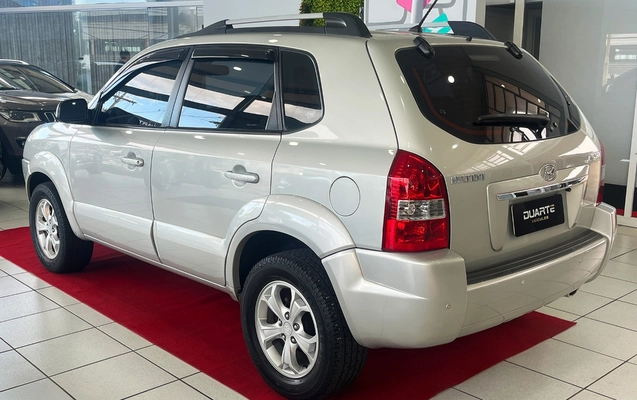 imagem-https://www.socarrao.com.br/sc-vehicle-images-prod/3569296/1788274100312-MDA1LmpwZw.jpg