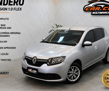 Renault Sandero 2015 Prata — foto 1 de 3