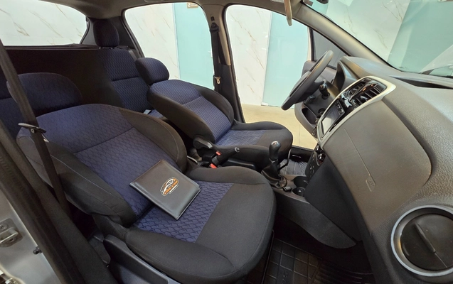 imagem-https://www.socarrao.com.br/sc-vehicle-images-prod/3569344/1788274306415-OS5qcGc.jpg