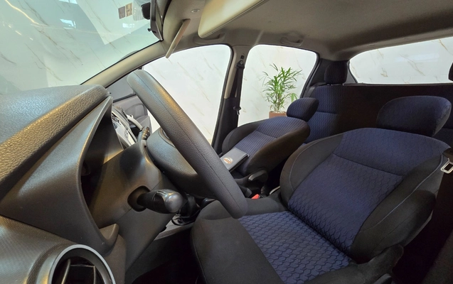 imagem-https://www.socarrao.com.br/sc-vehicle-images-prod/3569344/1788274307143-MjAyNjA4MzFfMTcyMDQ4LmpwZw.jpg