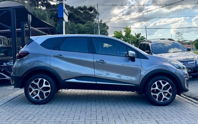 imagem-https://www.socarrao.com.br/sc-vehicle-images-prod/3569698/1789415898988-8400158_3_B_92dda38e5a.jpeg