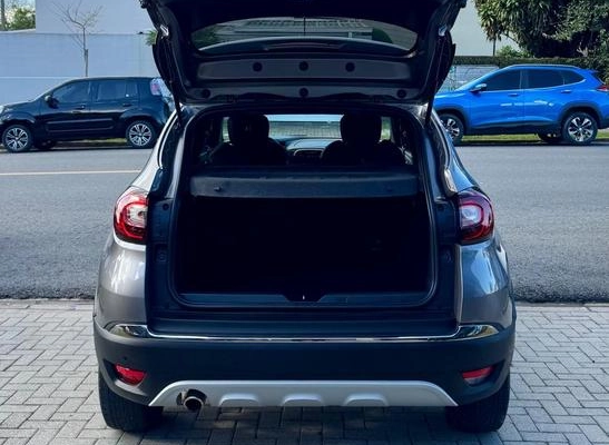 imagem-https://www.socarrao.com.br/sc-vehicle-images-prod/3569698/1789415898998-8400158_6_B_5aab19e28f.jpeg