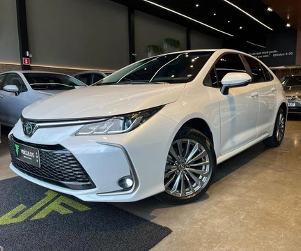 Toyota Corolla 2024 Branco — foto 1 de 3