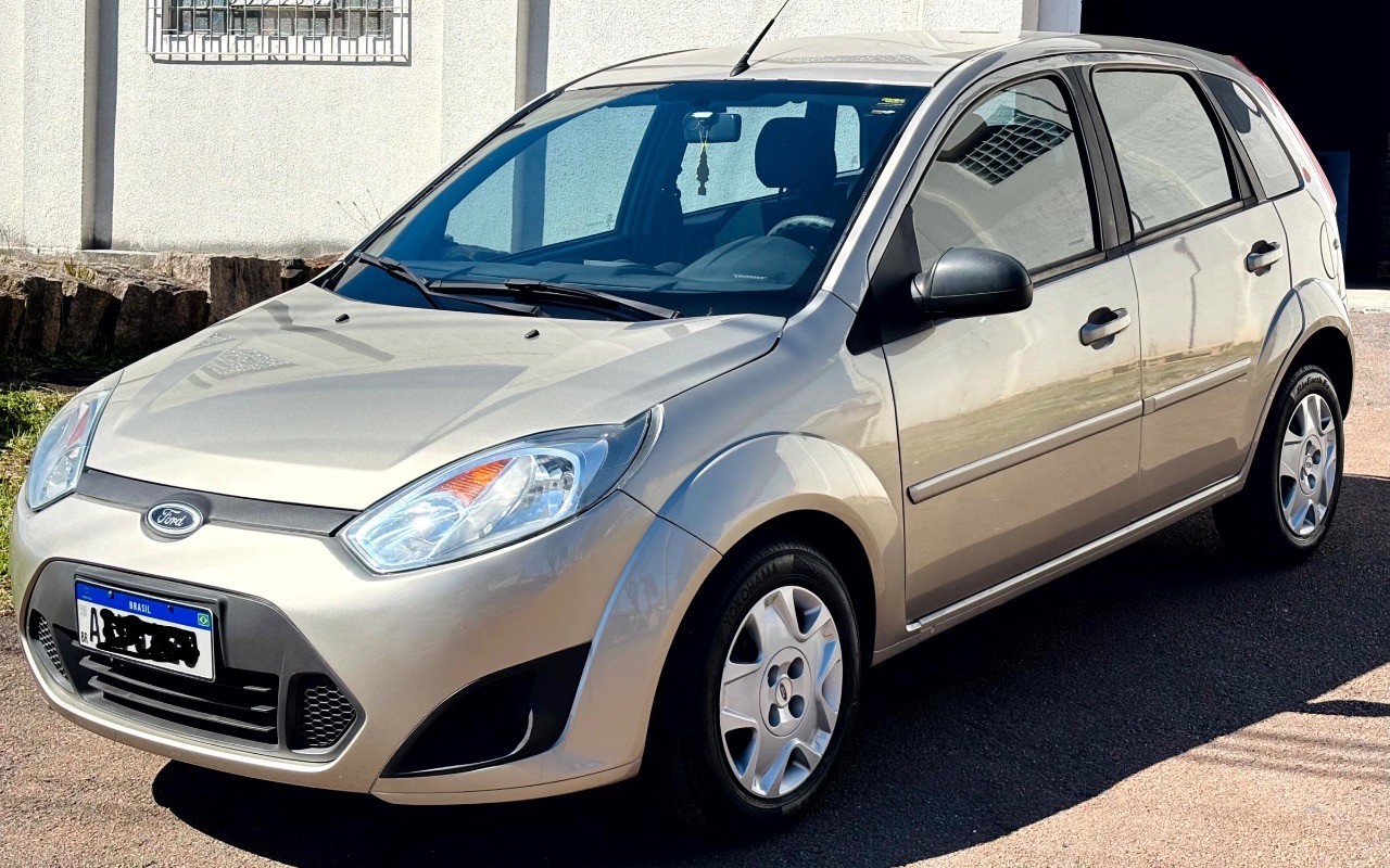 Ford Fiesta S 1.0 8V Flex 5p 2014 Prata — foto 1 de 3