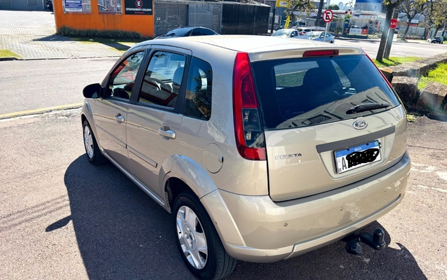 imagem-https://www.socarrao.com.br/sc-vehicle-images-prod/3570408/1788277984542-SU1HXzI0MTAuanBn.jpg