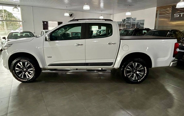 imagem-https://www.socarrao.com.br/sc-vehicle-images-prod/3570663/1788277628651-2d1e580dcea14b9eb531bb5f20a5547f_1788277493417.jpg