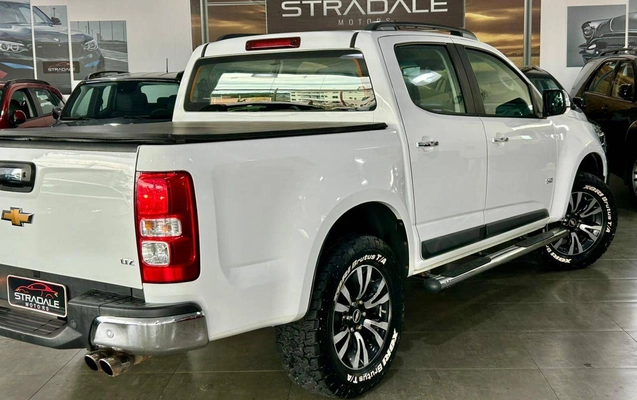 imagem-https://www.socarrao.com.br/sc-vehicle-images-prod/3570663/1788277628657-db54c6e657a34636bac614790c18be8b_1788277493441.jpg