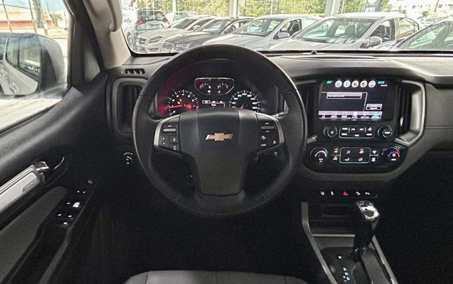 imagem-https://www.socarrao.com.br/sc-vehicle-images-prod/3570663/1788277628665-da989f36c7334994880fcb0cfd35abbd_1788277493480.jpg