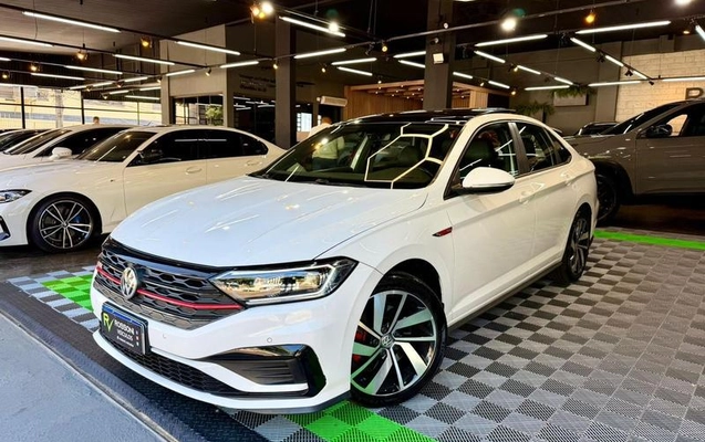 imagem-https://www.socarrao.com.br/sc-vehicle-images-prod/3570744/1788440186638-8436557_14_B_1632a78021.jpeg