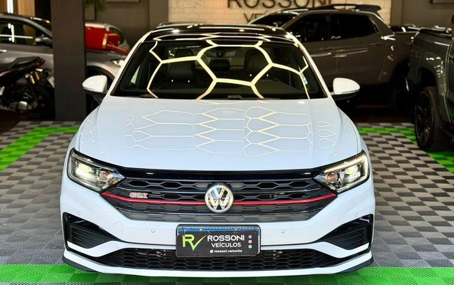 imagem-https://www.socarrao.com.br/sc-vehicle-images-prod/3570744/1788440186639-8436557_19_B_c1804a179c.jpeg