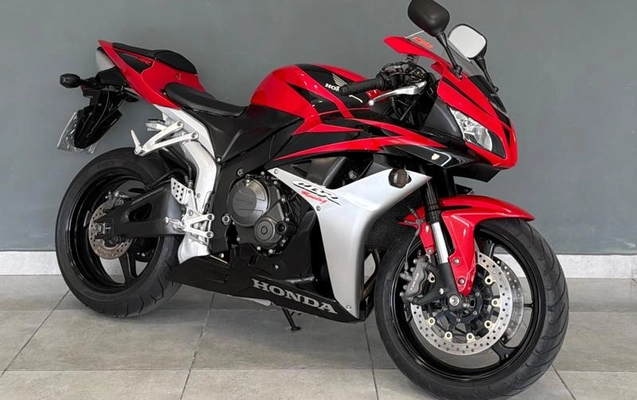 imagem-https://www.socarrao.com.br/sc-vehicle-images-prod/3570746/1788278098076-8438641_0_B_0c0ac57ca5.jpeg