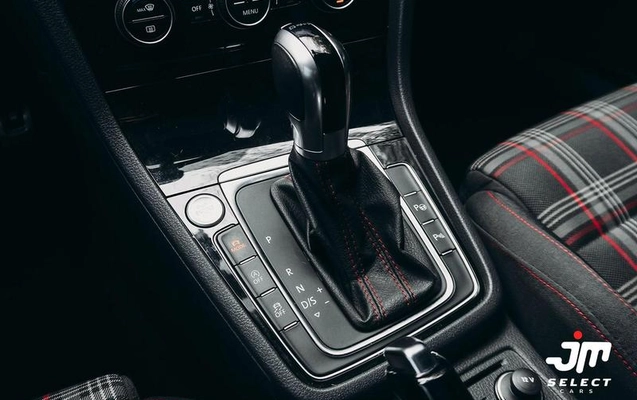 imagem-https://www.socarrao.com.br/sc-vehicle-images-prod/3571075/1789588613689-8438684_12_B_d21c10a616.jpeg