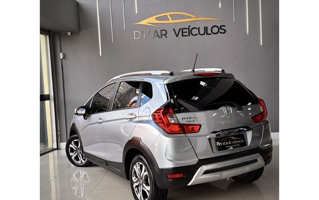 imagem-https://www.socarrao.com.br/sc-vehicle-images-prod/3571201/1788279463794-1_010348.jpg