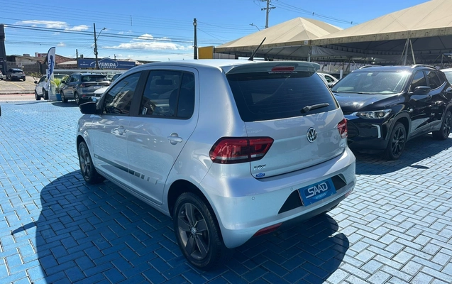 imagem-https://www.socarrao.com.br/sc-vehicle-images-prod/3571337/1788898099427-cf9bd54c58894b5abc154d46627efc19_1788279648121.jpg