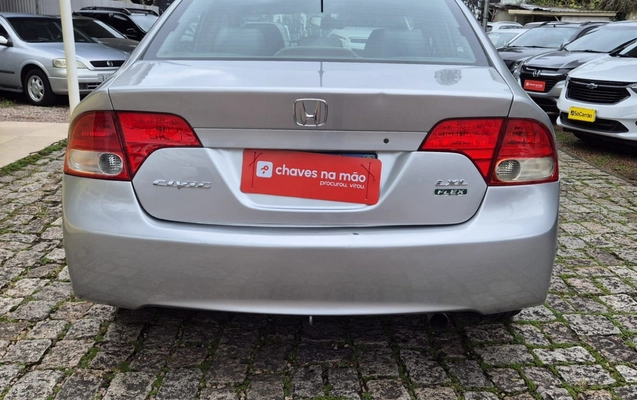 imagem-https://www.socarrao.com.br/sc-vehicle-images-prod/3571478/1788280237855-V2hhdHNBcHAgSW1hZ2UgMjAyNi0wOS0wMSBhdCAxMS4zMi4xMSAoNCkuanBlZw.jpeg