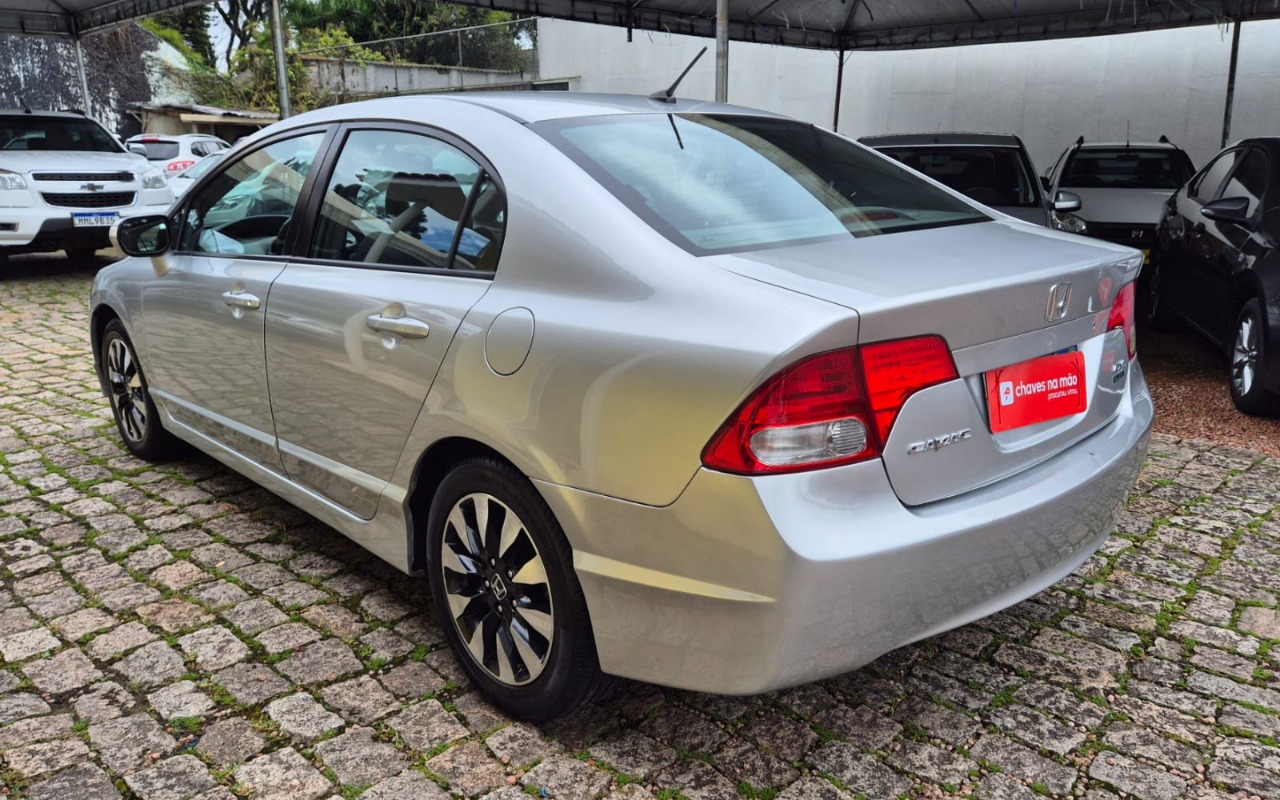 imagem-https://www.socarrao.com.br/sc-vehicle-images-prod/3571478/1788280237976-V2hhdHNBcHAgSW1hZ2UgMjAyNi0wOS0wMSBhdCAxMS4zMi4xMSAoMykuanBlZw.jpeg