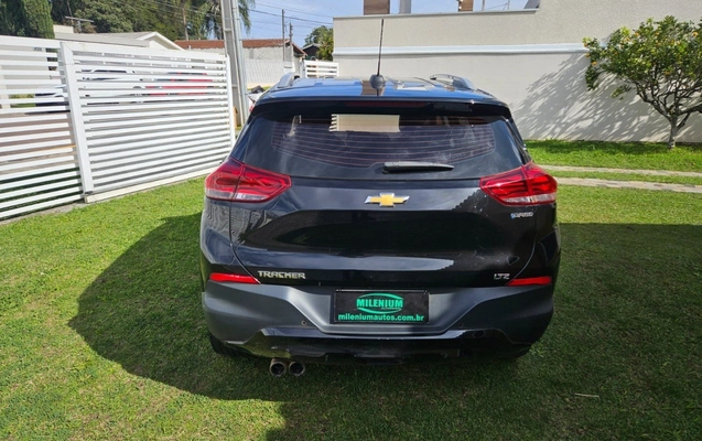 imagem-https://www.socarrao.com.br/sc-vehicle-images-prod/3571753/1788280839533-9_051431.jpg