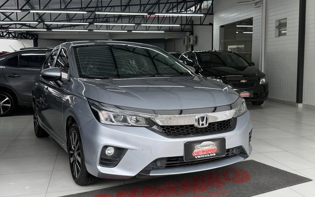 imagem-https://www.socarrao.com.br/sc-vehicle-images-prod/3571826/1788281144044-SU1HXzM0OTYuanBlZw.jpeg