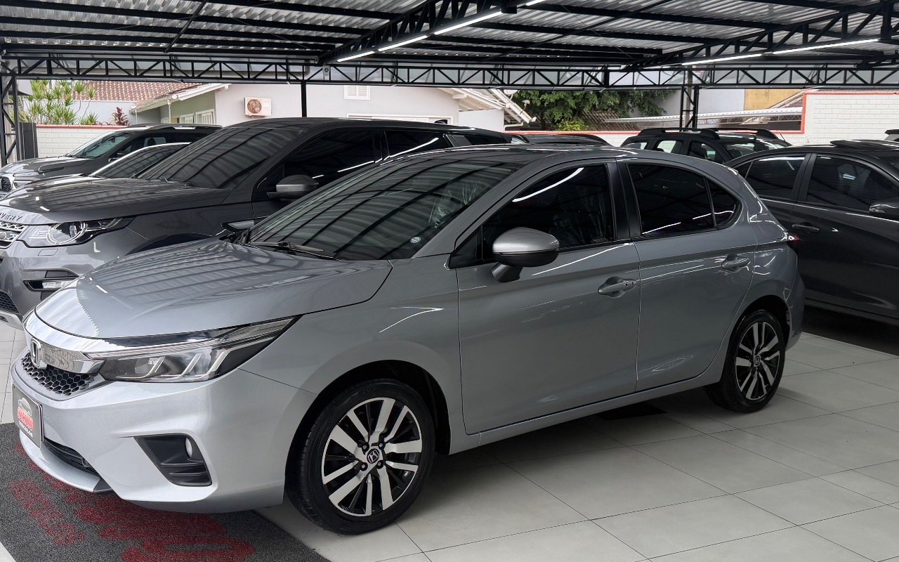 imagem-https://www.socarrao.com.br/sc-vehicle-images-prod/3571826/1788281144139-SU1HXzM0OTguanBlZw.jpeg