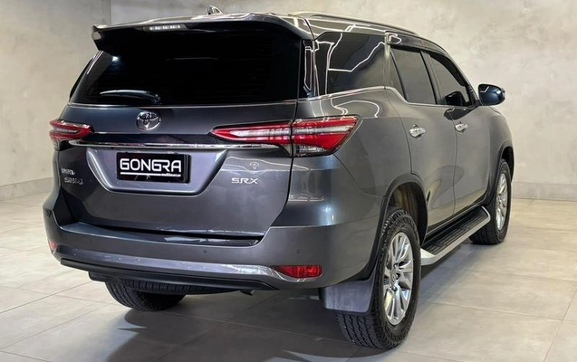 imagem-https://www.socarrao.com.br/sc-vehicle-images-prod/3572344/1789672355862-8438929_1_B_9a19d69772.jpeg