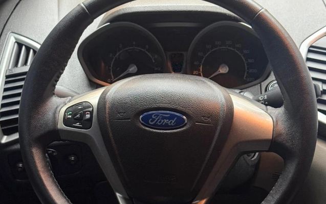 imagem-https://www.socarrao.com.br/sc-vehicle-images-prod/3572444/1789489615829-XD25gQfKhLS77GK88ptnD9V56pfGaBJc.jpg