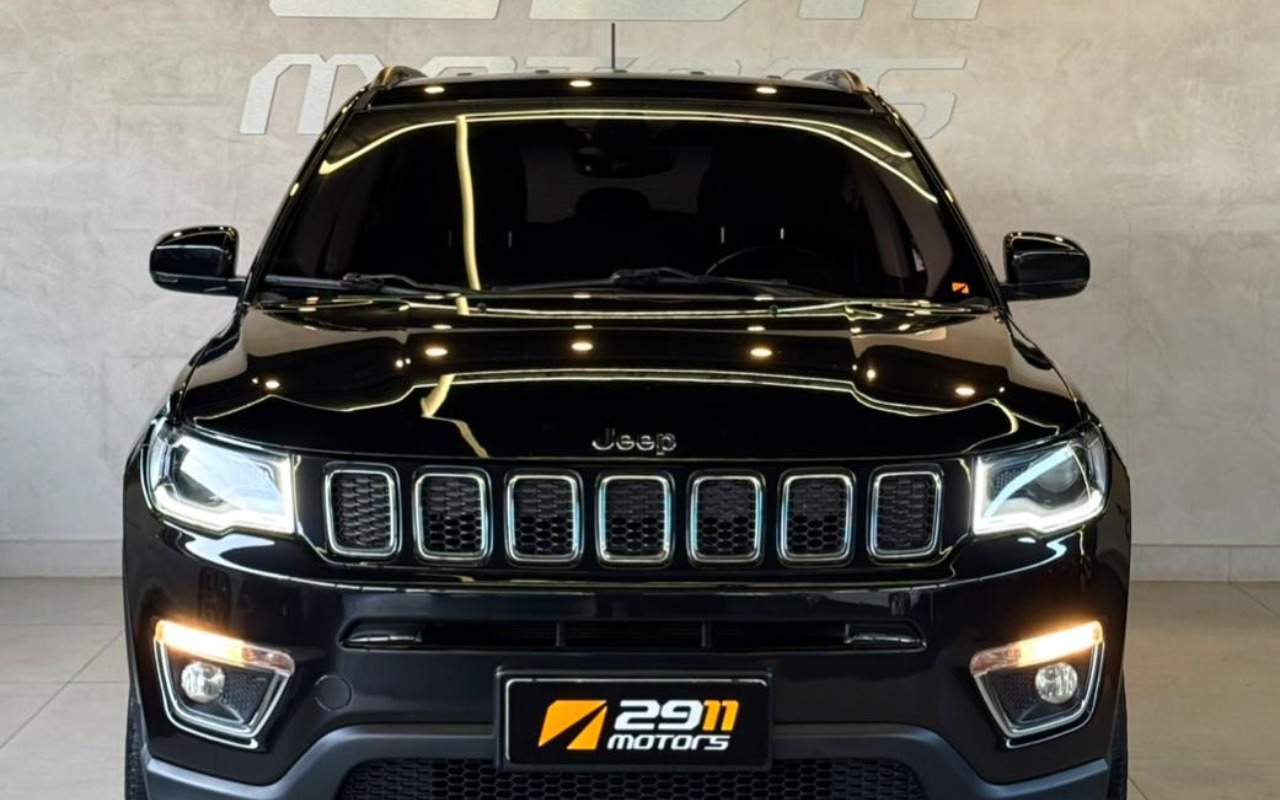 imagem-https://www.socarrao.com.br/sc-vehicle-images-prod/3572478/1788282747233-V2hhdHNBcHAgSW1hZ2UgMjAyNi0wOS0wMSBhdCAxNC4wMy4xNCAoMSkuanBlZw.jpeg