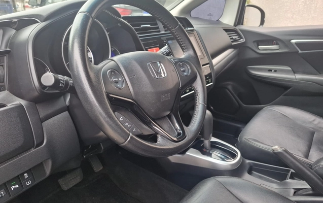 imagem-https://www.socarrao.com.br/sc-vehicle-images-prod/3572508/1788283071058-5_125510.jpg