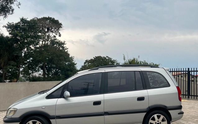 imagem-https://www.socarrao.com.br/sc-vehicle-images-prod/3572509/1788283078760-V2hhdHNBcHAgSW1hZ2UgMjAyNi0wOS0wMSBhdCAxMC4wOC40Ny5qcGVn.jpeg