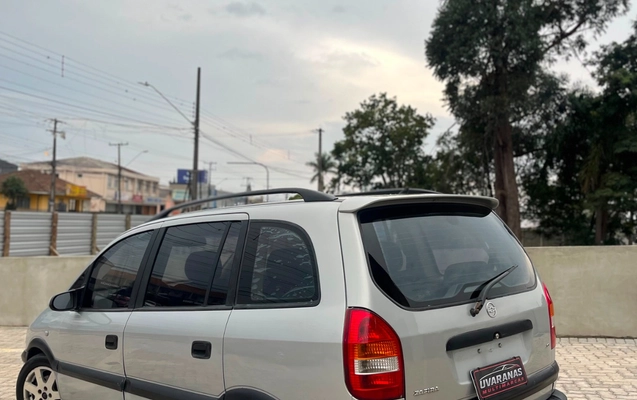 imagem-https://www.socarrao.com.br/sc-vehicle-images-prod/3572509/1788283078917-V2hhdHNBcHAgSW1hZ2UgMjAyNi0wOS0wMSBhdCAxMC4wOC40OCAoMSkuanBlZw.jpeg