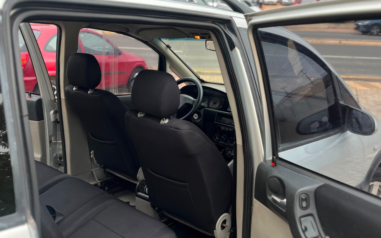imagem-https://www.socarrao.com.br/sc-vehicle-images-prod/3572509/1788283079279-V2hhdHNBcHAgSW1hZ2UgMjAyNi0wOS0wMSBhdCAxMC4wOC40OS5qcGVn.jpeg