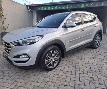 Hyundai Tucson 2.0 16V Aut. 2018 Prata — foto 1 de 3