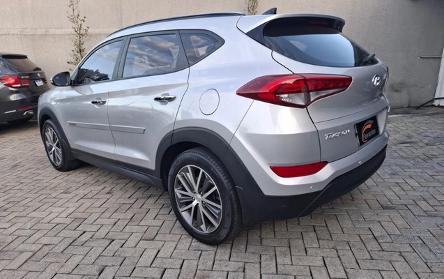 imagem-https://www.socarrao.com.br/sc-vehicle-images-prod/3572711/1788283414561-4_052036.jpg