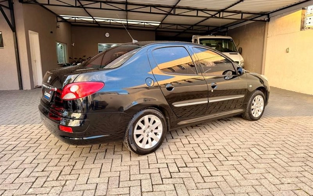 imagem-https://www.socarrao.com.br/sc-vehicle-images-prod/3572753/1788990826209-8377309_3_B_17771cd10f.jpeg