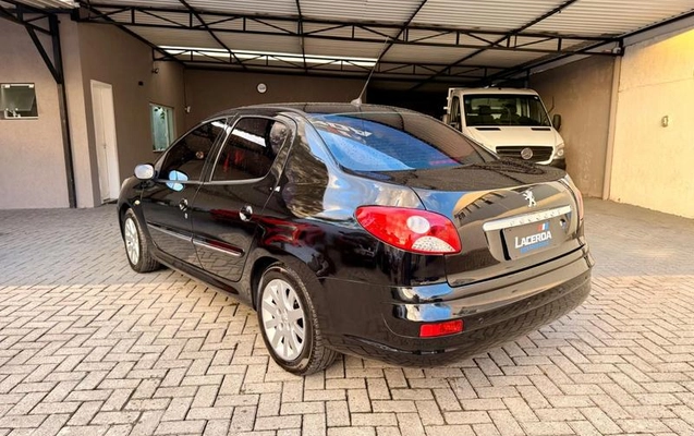 imagem-https://www.socarrao.com.br/sc-vehicle-images-prod/3572753/1788990826212-8377309_5_B_56cdd746dd.jpeg