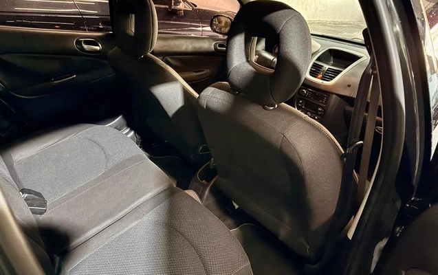 imagem-https://www.socarrao.com.br/sc-vehicle-images-prod/3572753/1788990826225-8377309_14_B_5ceba04b73.jpeg