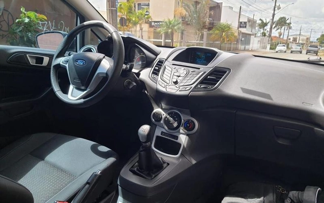 imagem-https://www.socarrao.com.br/sc-vehicle-images-prod/3572840/1788558291121-8439138_4_B_2863273a2a.jpeg