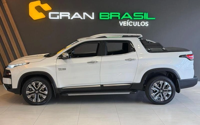 imagem-https://www.socarrao.com.br/sc-vehicle-images-prod/3572867/1788286980047-8439071_0_B_5ecf2223ae.jpeg