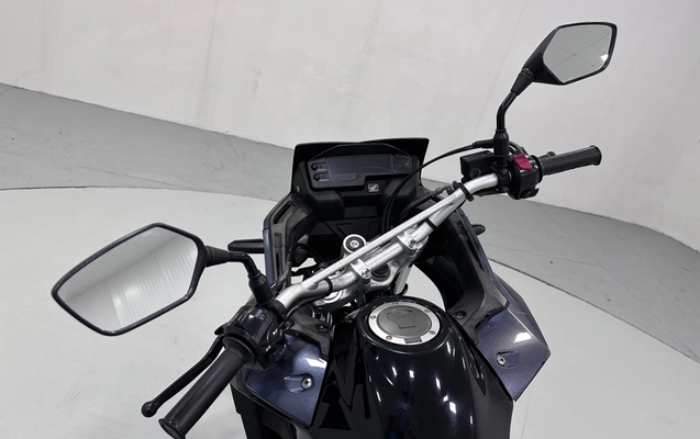 imagem-https://www.socarrao.com.br/sc-vehicle-images-prod/3573587/1788285258478-8f2429c7-d3fb-4807-b9cf-a385ad65e19d.jpg