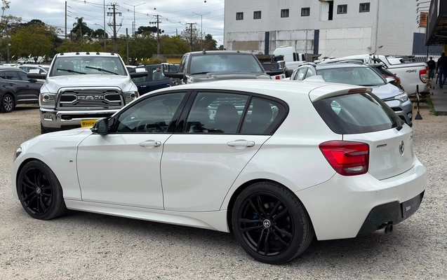 imagem-https://www.socarrao.com.br/sc-vehicle-images-prod/3573968/1788286037755-8bb6d2cd-92fa-46c8-a2de-eeb9bcf2d5ab.jpg
