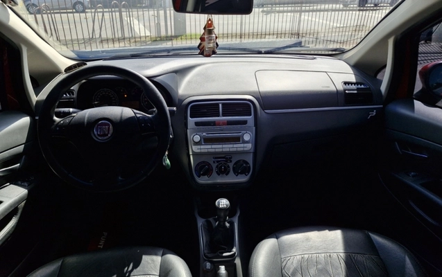 imagem-https://www.socarrao.com.br/sc-vehicle-images-prod/3574016/1788286431173-NWV0Cz6JaOhhLvczc0ndasEoNzhuJiYR.jpg