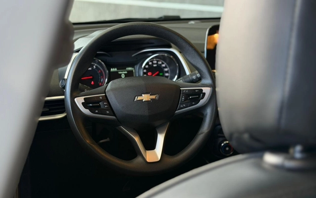 imagem-https://www.socarrao.com.br/sc-vehicle-images-prod/3574062/1788286485337-V2hhdHNBcHAgSW1hZ2UgMjAyNi0wOS0wMSBhdCAxMi4zNS41MiAoMSkuanBlZw.jpeg