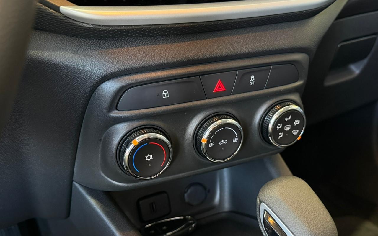 imagem-https://www.socarrao.com.br/sc-vehicle-images-prod/3574062/1788286485727-V2hhdHNBcHAgSW1hZ2UgMjAyNi0wOS0wMSBhdCAxMi4zNS41NCAoMSkuanBlZw.jpeg