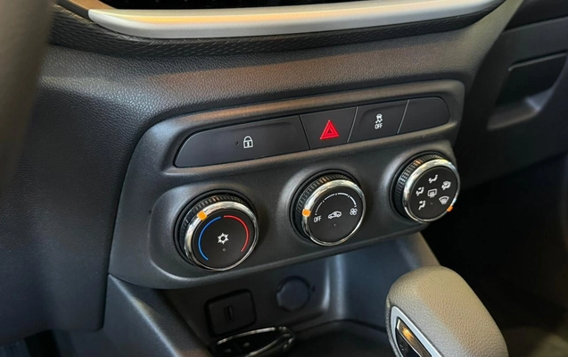 imagem-https://www.socarrao.com.br/sc-vehicle-images-prod/3574062/1788286485727-V2hhdHNBcHAgSW1hZ2UgMjAyNi0wOS0wMSBhdCAxMi4zNS41NCAoMSkuanBlZw.jpeg