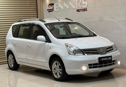 Nissan LIVINA 2014 Branco — foto 1 de 3