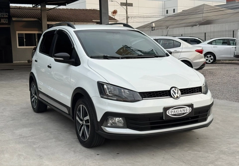 Volkswagen Fox 2018 Branco — foto 1 de 3